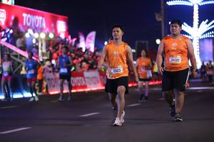 BIB: 21123, 24202
                            <button type="button" onclick="openModal(20719177)" class="btn btn-primary btn-sm float-right btn-popup" data-toggle="modal" data-target=".modal-high-quality">
                        <i class="fas fa-shopping-cart"></i> Add to Cart
                    </button>
                                            <button type="button" onclick="isThisMe(20719177, true)" class="btn btn-success btn-sm float-right btn-popup btn-isme hidden" data-toggle="tooltip" data-placement="bottom" title="นี่คือรูปของคุณใช่ไหม คลิกที่นี่เพื่อเอาเข้าอัลบั้ม">
                        <i class="fas fa-plus"></i> Add to album
                    </button>
                    <button type="button" onclick="isThisMe(20719177, false)" class="btn btn-warning btn-sm float-right btn-popup btn-isnotme hidden">
                        <i class="fas fa-ban"></i> Remove from album
                    </button>